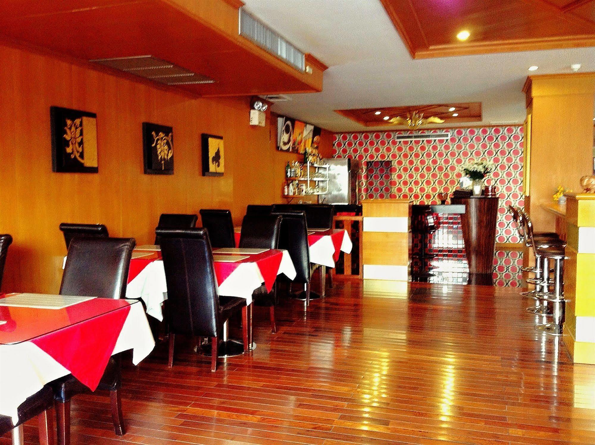 Dynasty Inn Pattaya Zewnętrze zdjęcie