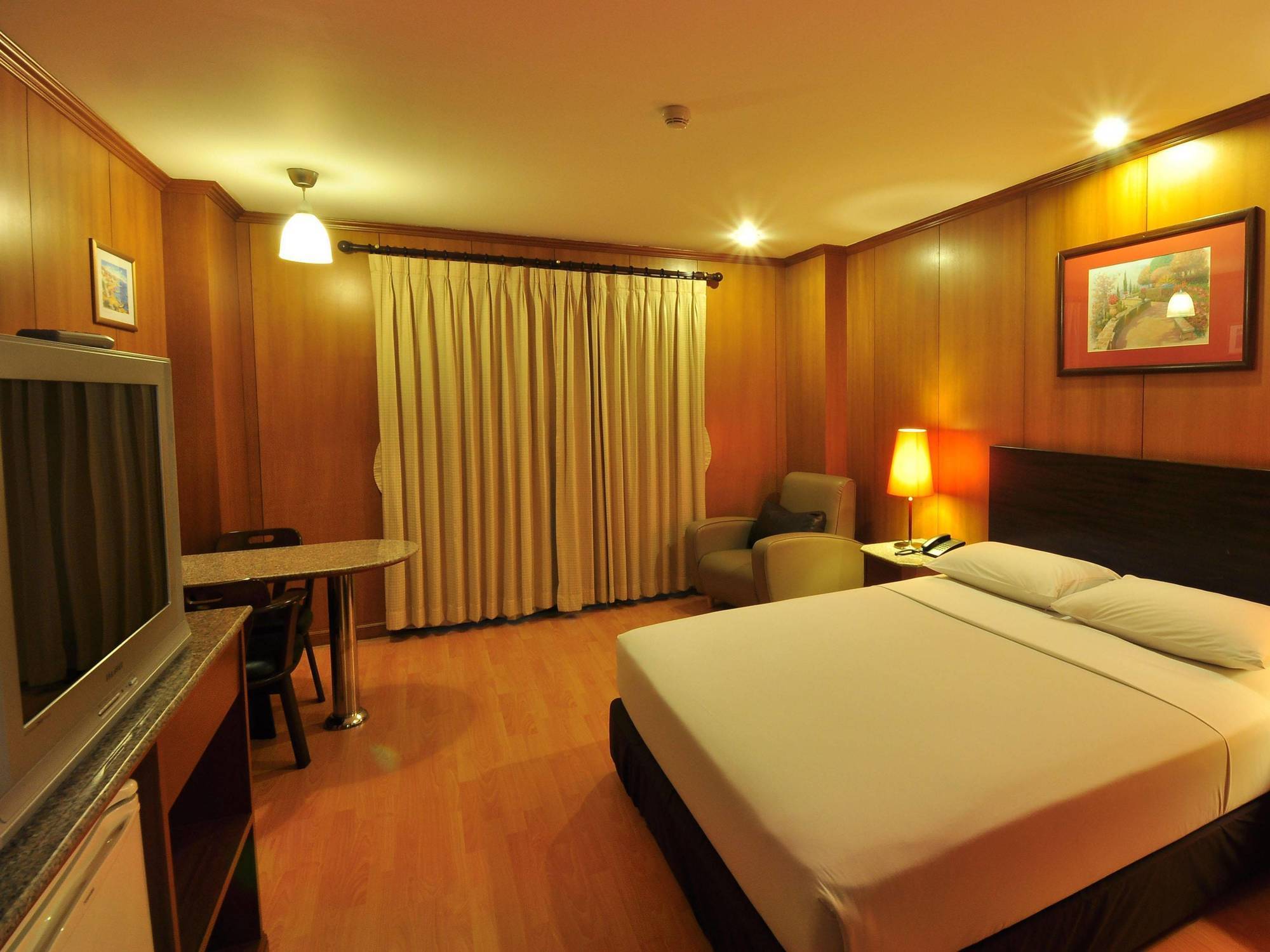Dynasty Inn Pattaya Zewnętrze zdjęcie
